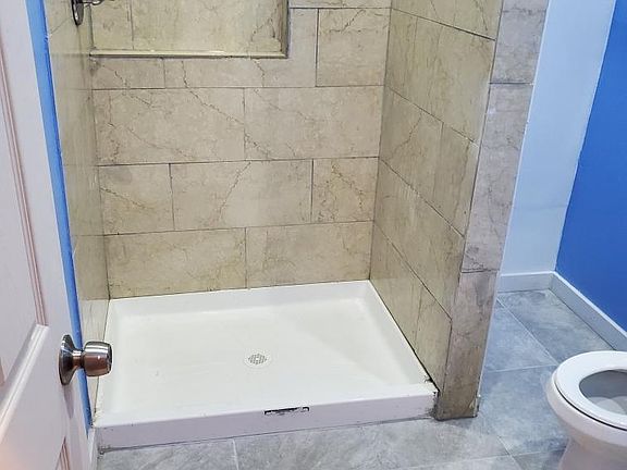4th image of 2555 W Seltzer St #1