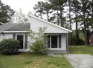 151 Village Cir, Jacksonville, NC 28546