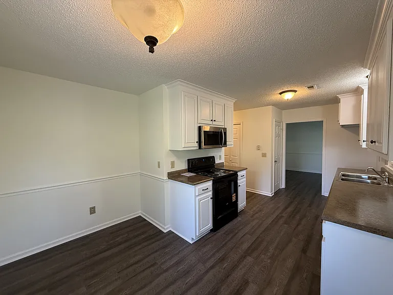 104 Shaverlee Ct — Photo 13