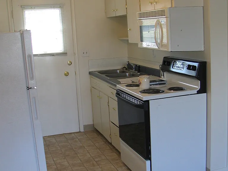 6103 W State St #1-16 — Photo 17