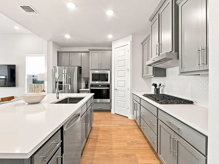 9608 Hamadryas Dr — Photo 8