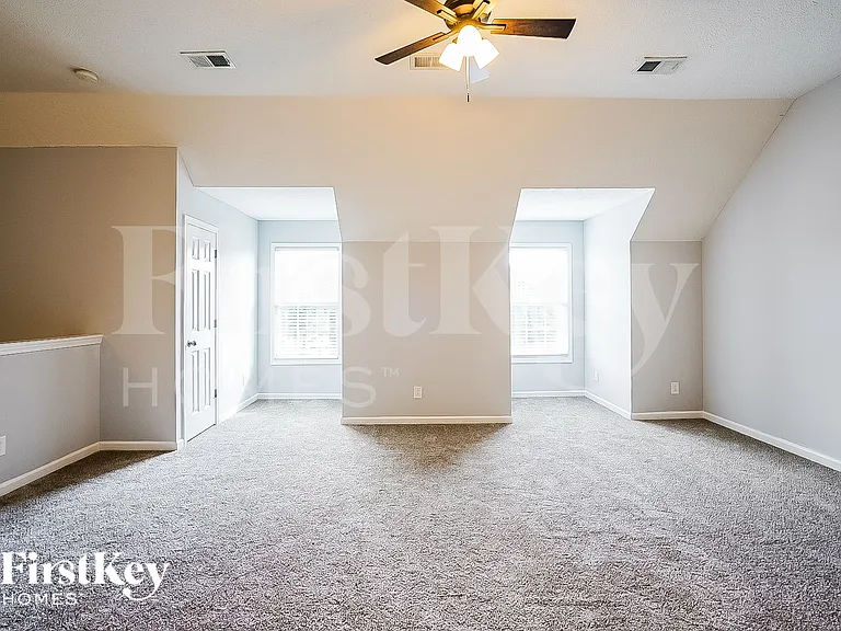 3371 Heatherwood Trce — Photo 9