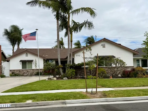 17712 Collins Cir, Huntington Beach, CA 92647