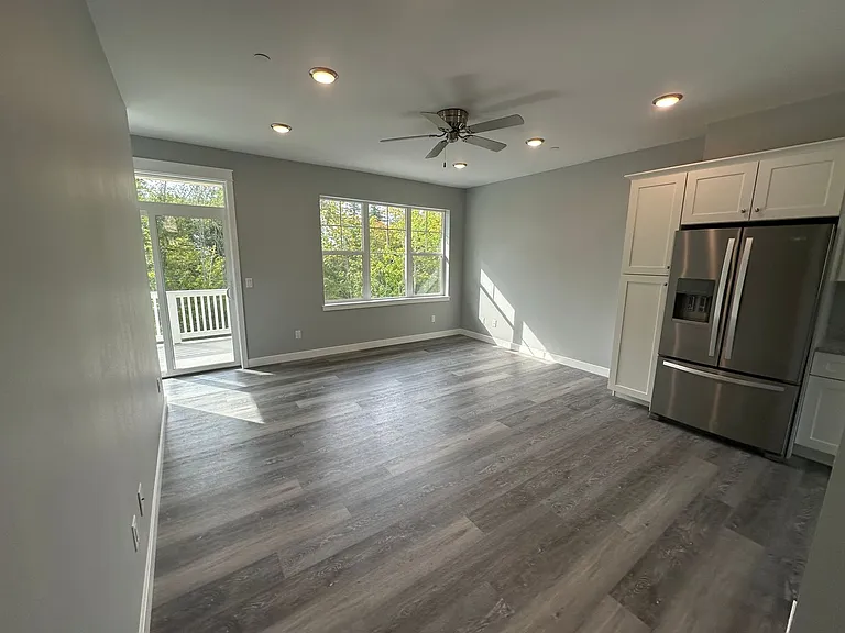 3501 Sussex Dr — Photo 7