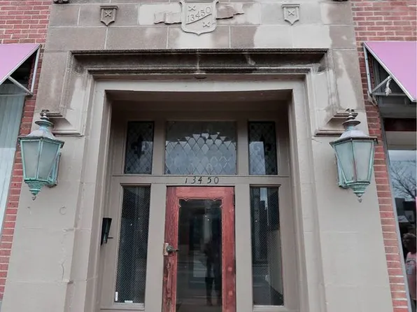 13450 Cedar Rd, Cleveland, OH