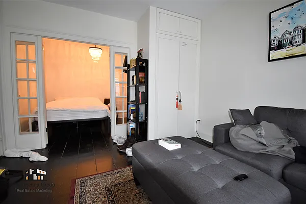 Rented by Bold New York | media 8