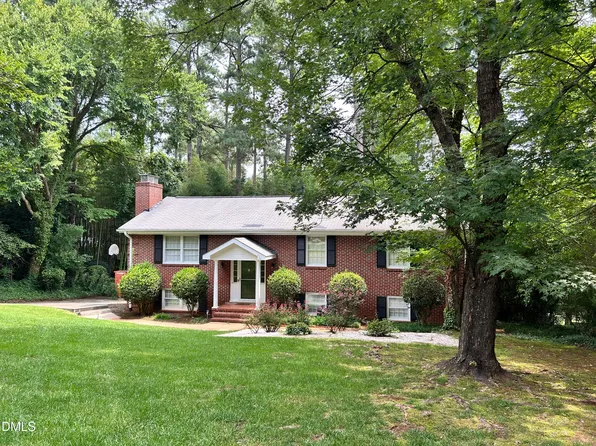 4816 Deerwood Dr, Raleigh, NC 27612