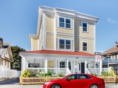 140 School St #1, Roxbury, MA, 02119