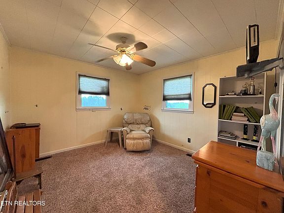 23rd image of 1038 Newton Ln