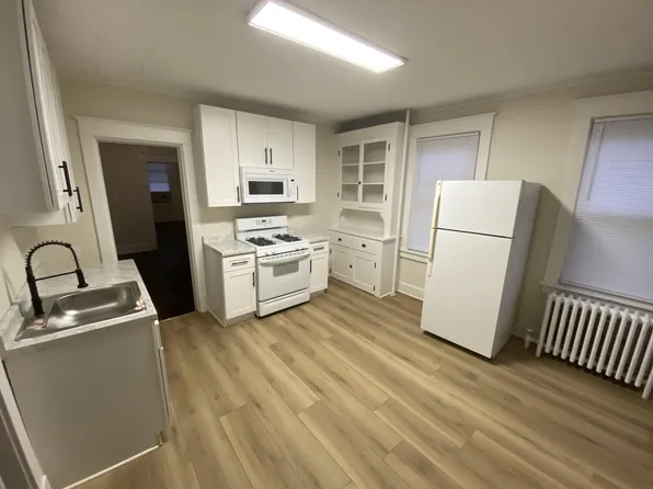 126 Bayard St #1, New Brunswick, NJ 08901