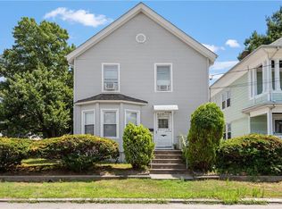 15 Ash St, Pawtucket, RI 02860