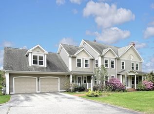 4 Pennell Ln, Gray, ME 04039