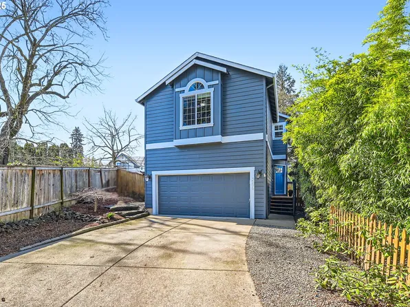 3296 Oakcrest Dr, Forest Grove, OR 97116
