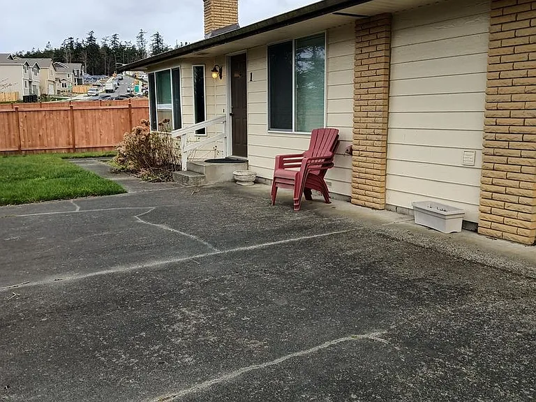 2150 SW Swantown Ave #1 — Photo 1