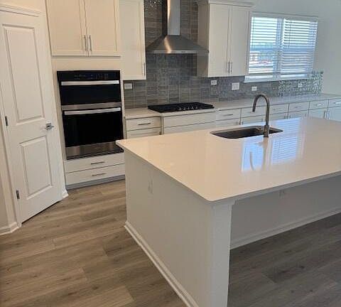 4th image of 289 BROOK FOREST Drive