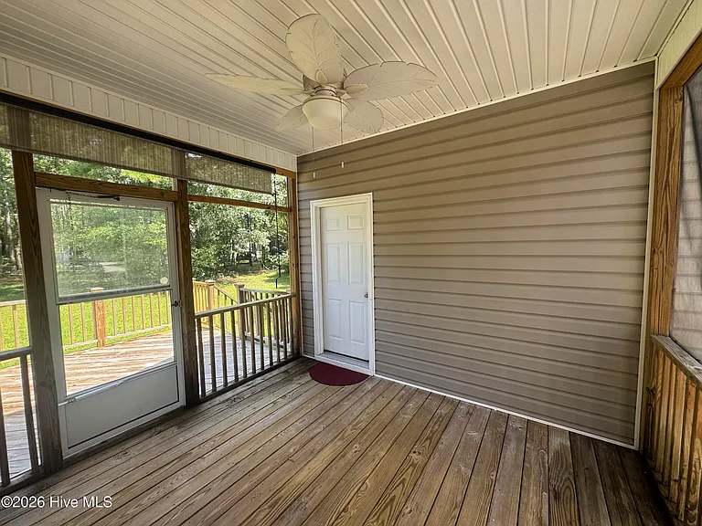 210 Chadwick Shores Dr — Photo 15