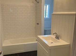 430 River St APT 4, Waltham, MA 02453