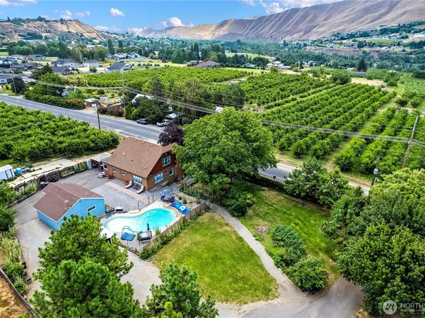 2020 & 2024 Easy St, Wenatchee, WA 98801
