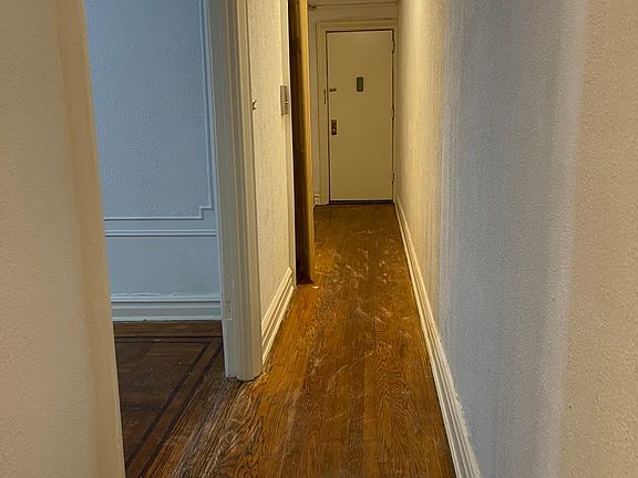 3rd image of 4108 Parsons Blvd #2Y