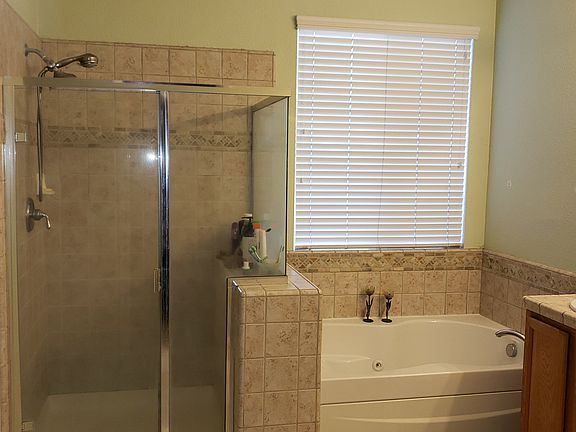 3rd image of 9542 Sea Cliff Way