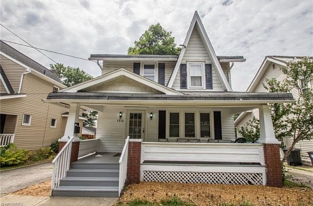 1st image of 1312 Herberich Ave