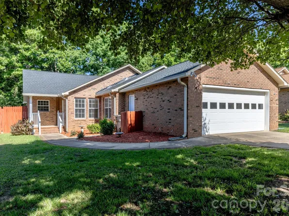 1843 Charter Dr, Rock Hill, SC 29732