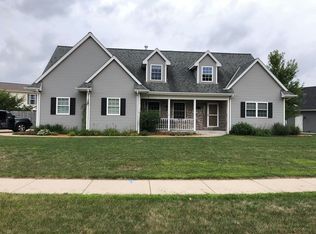 1169 Auburn Rd, West Bend, WI 53090