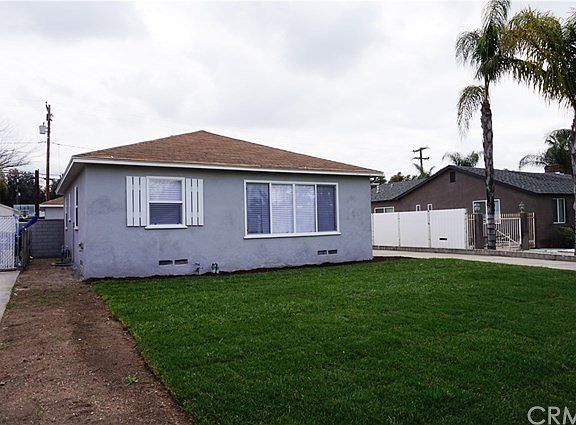 3rd image of 3439 N Sierra Way