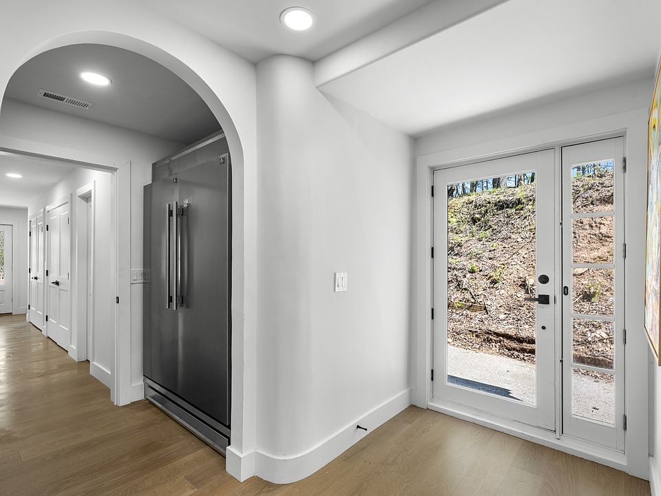 16th image of 7711 Steeplechase Ct