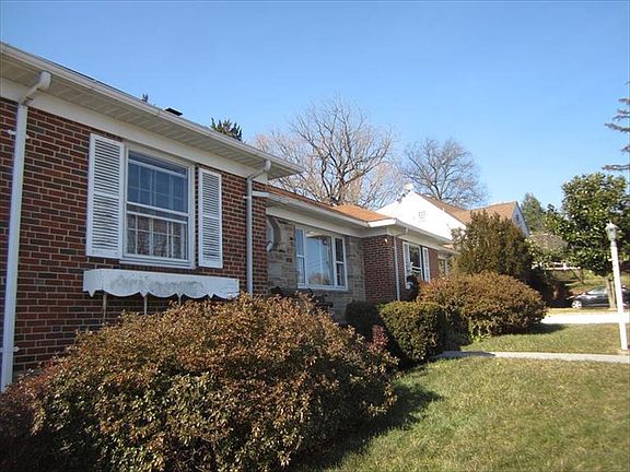 3rd image of 100 Delrey Ave