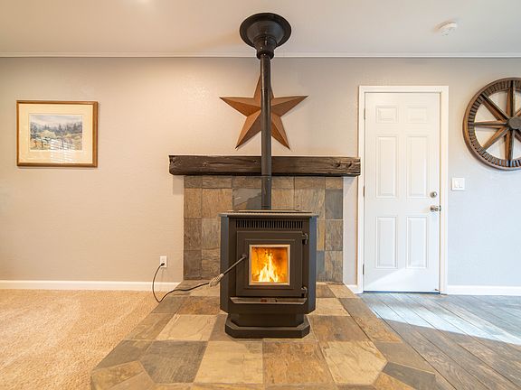 3rd image of 5379 Begonia Dr