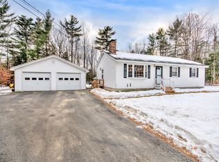 193 Kerns Hill Rd, Manchester, ME 04351
