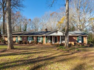 8 Rollingreen Rd, Greer, SC 29651