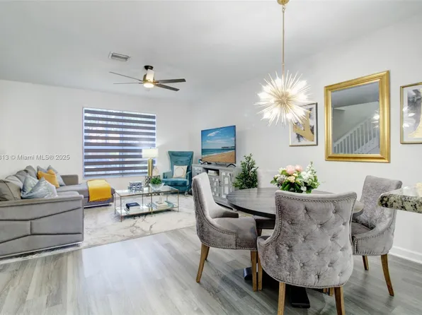 17181 SW 94th St, Miami, FL 33196