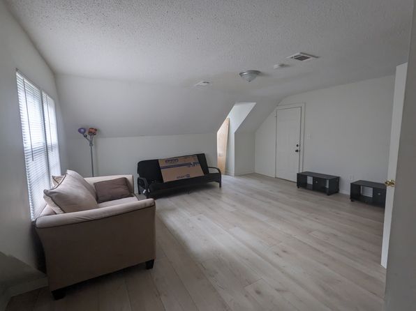 1806 W Montgomery Rd #B