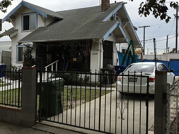 2nd image of 1014 W 71st St