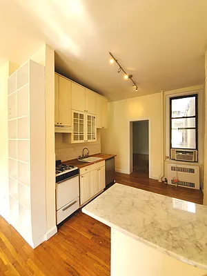 Rented by Compass | media 15