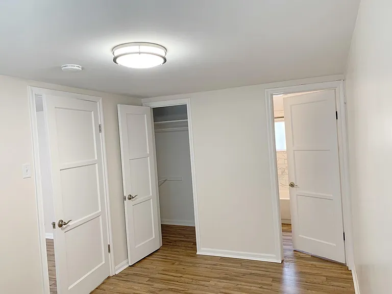 3225 S Green St — Photo 5