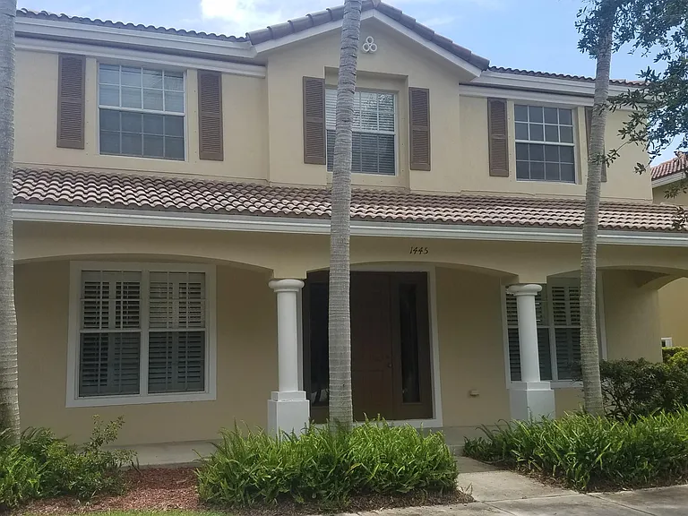 1445 E Bexley Park Dr — Photo 2