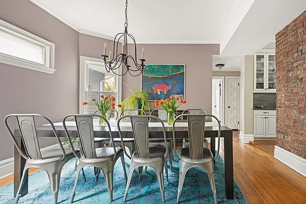 Sold by Compass | media 9