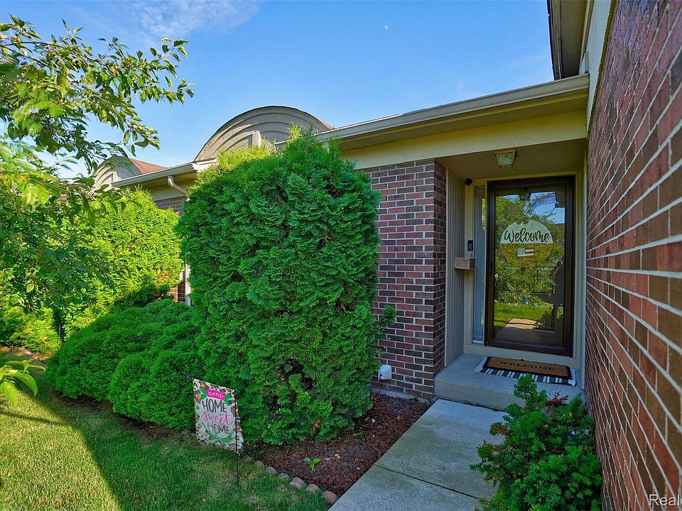 15908 Plymouth Dr #387, photo 8
