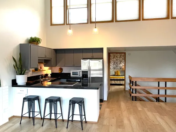 1959 NE Lotus Dr, Bend, OR 97701