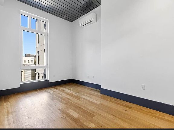 4th image of 412 Evergreen Ave APT 3G