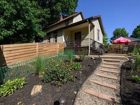 5th image of 773 Dan St
