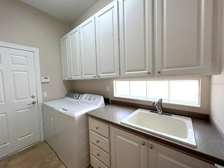 5746 Benevento Dr — Photo 15