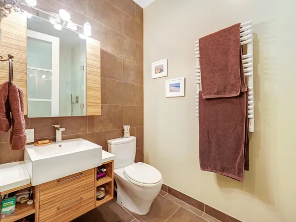 650 Montgomery Street image 19 of 33