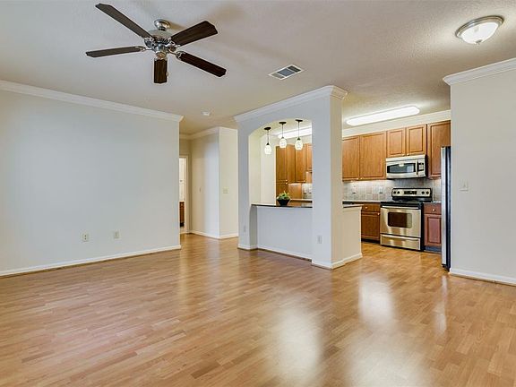 2nd image of 1711 Old Spanish Trl APT 246
