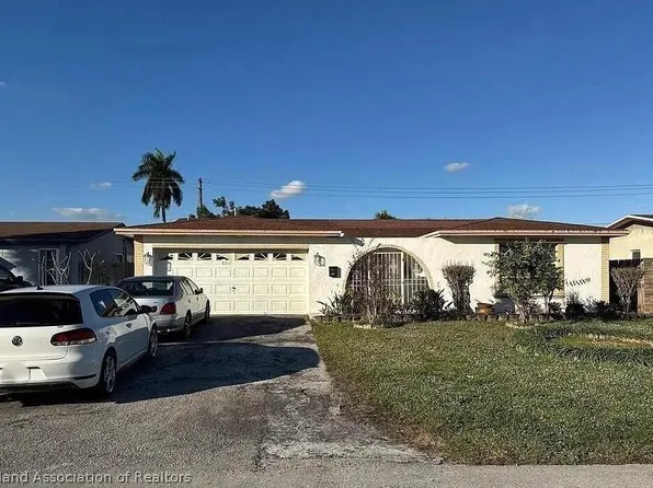 8517 Windsor Dr, Hollywood, FL 33025
