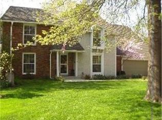 5110 W 111th Ter, Leawood, KS 66211