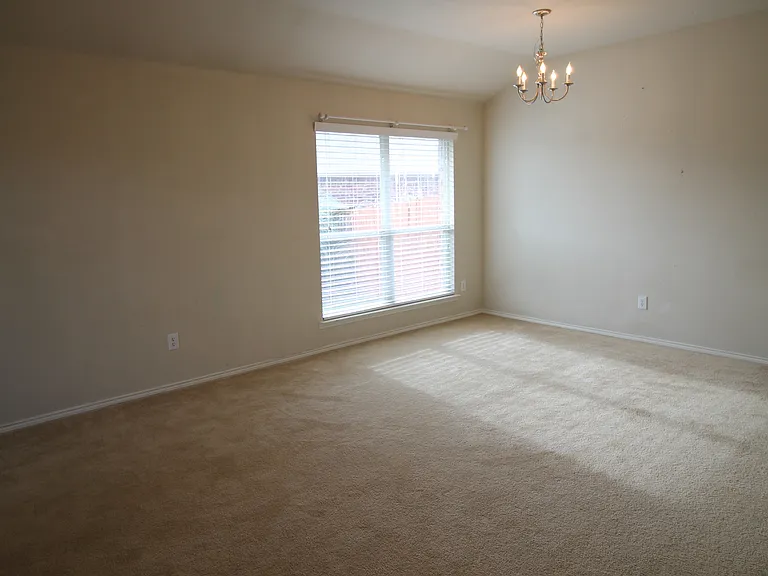 4188 Cherry Ridge Dr — Photo 6